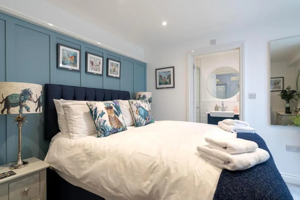 Stunning 2 Bed in the Heart of Cheltenham!