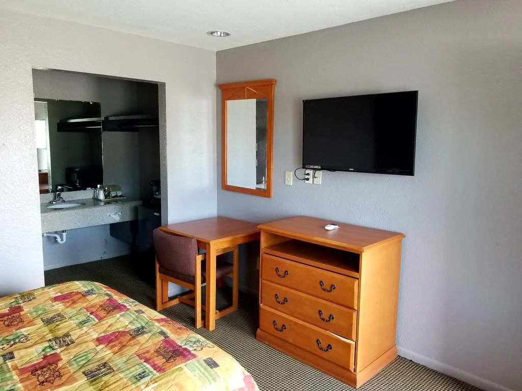 Executive Inn