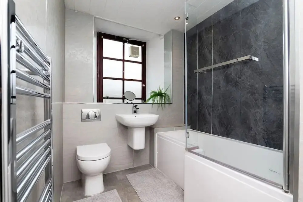 2 Bed Flat-ground Floor-parking