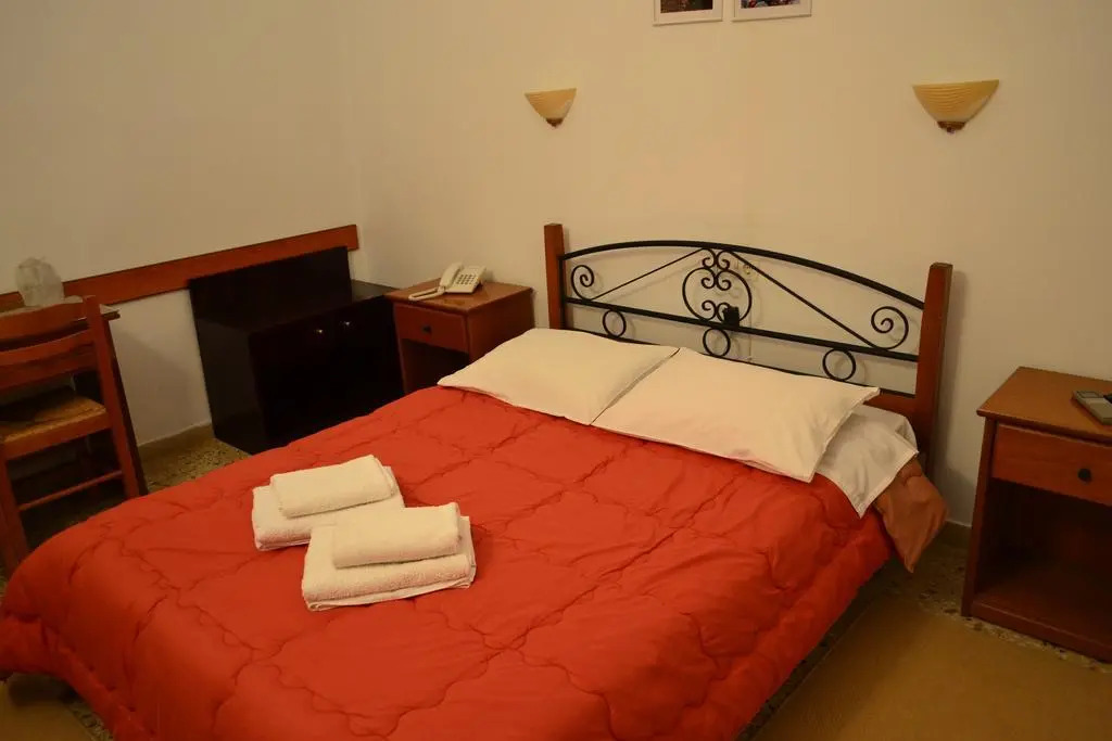 Anixis Hotel