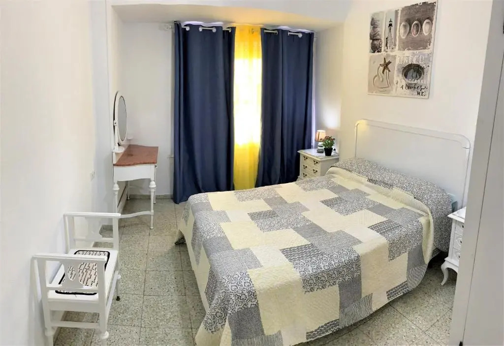 Bright and Modern Apartment 3 bedroom with Balcony E3EV