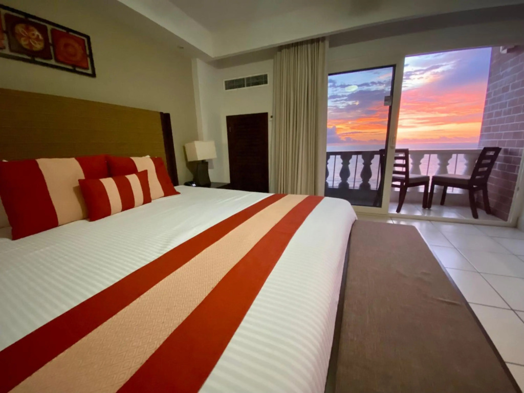 Costa Sur All Inclusive Resort