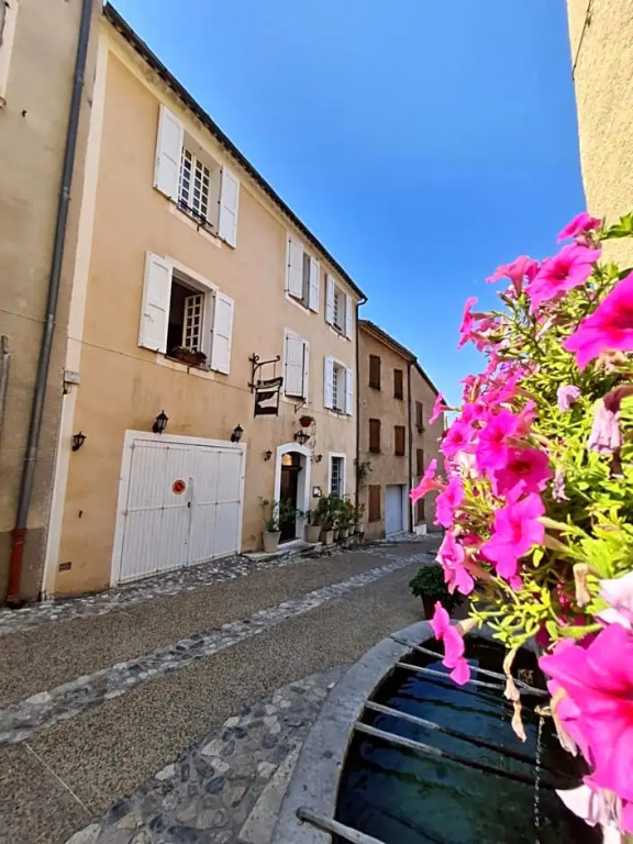 Le Baldaquin