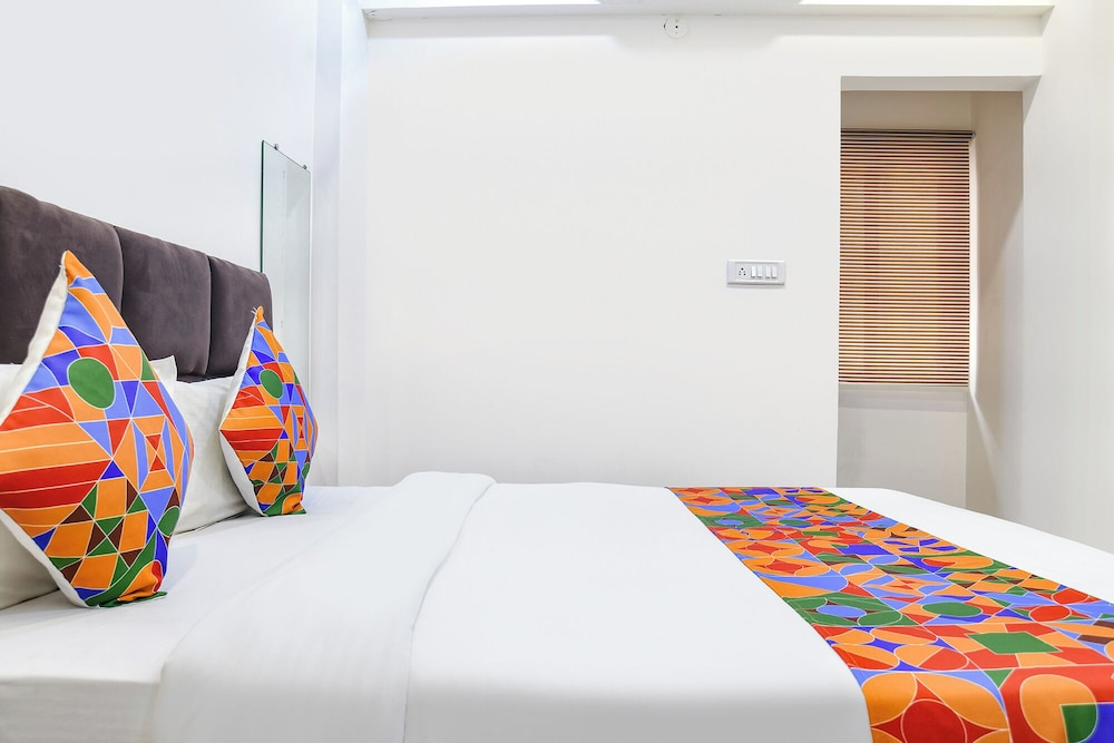 Fabhotel Mannat