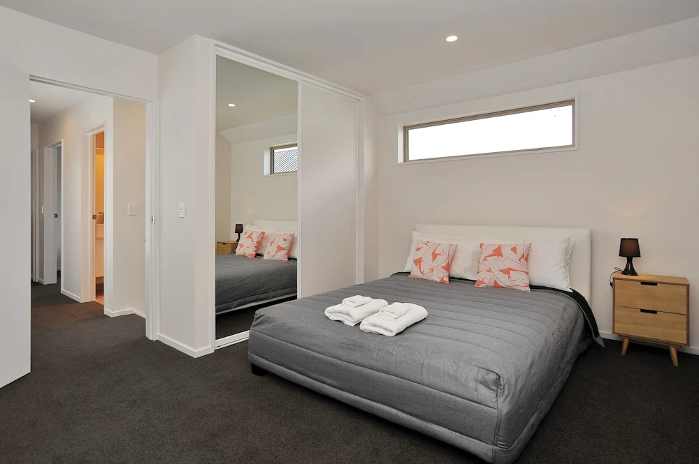 Madras St Apartments - City