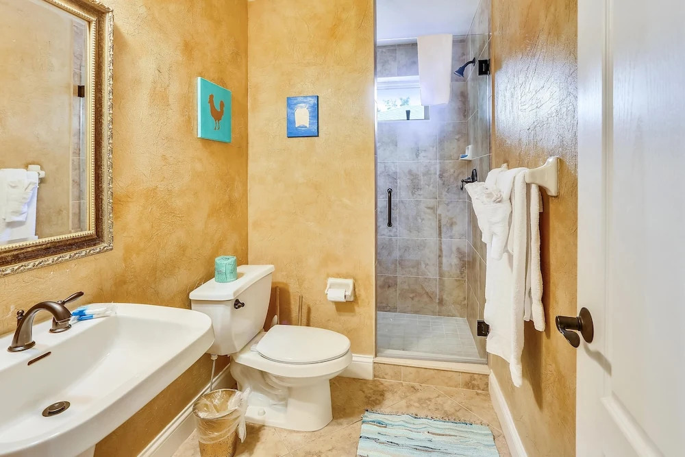 Hidden Treasure - Beach Front, Pool-spa