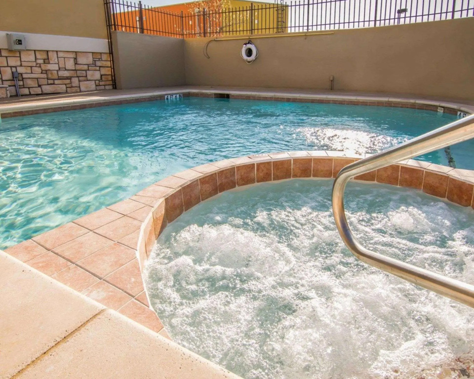 Comfort Suites West Dallas - Cockrell Hill