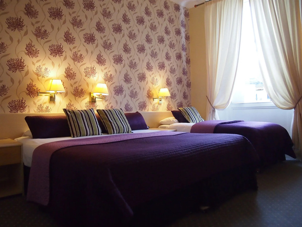Thistle Hotel