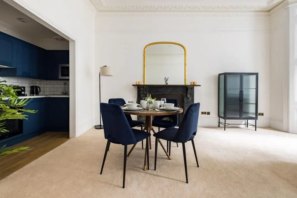 Luxury 2-bed Apartment in Knightsbridge