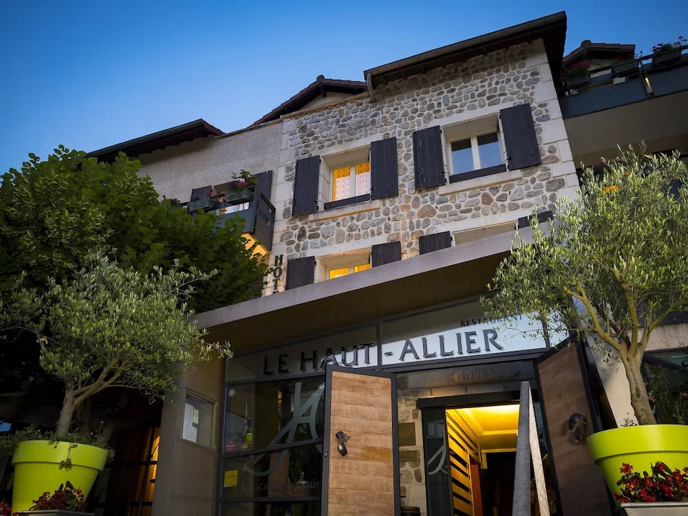 Hotel Restaurant Du Haut-Allier