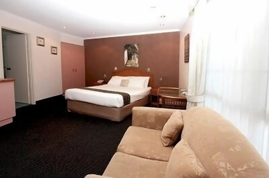 Sapphire Waters Motor Inn