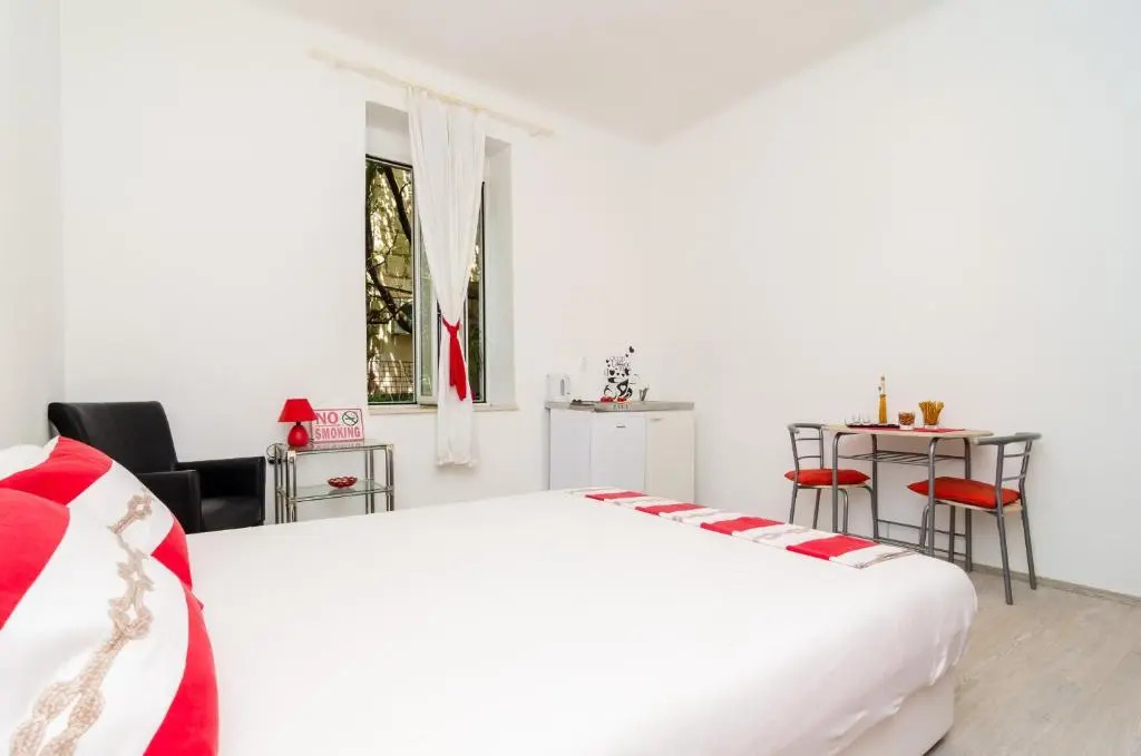 Apartment Caceris
