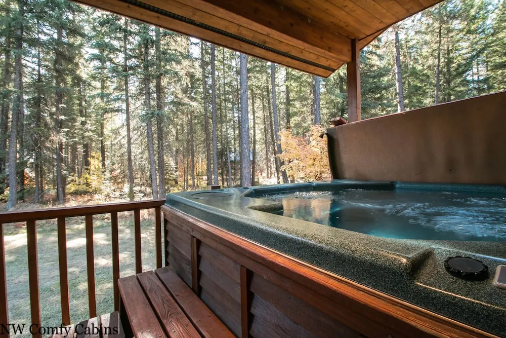Getaway Moose Apartment 3 NW Comfy Cabins