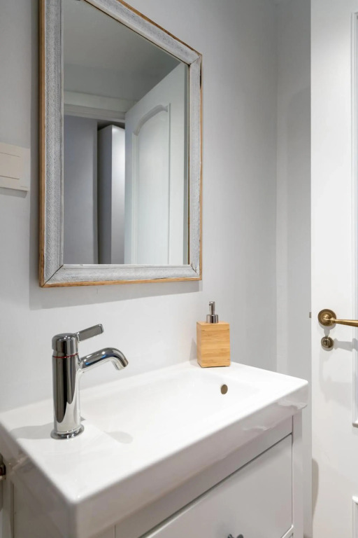 UNIQUE HOMES LAS SETAS, PLAZA DE SAN PEDRO 6 Pax