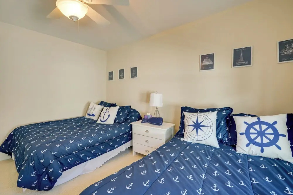 Steps to Boardwalk: Group Getaway in Ventnor City