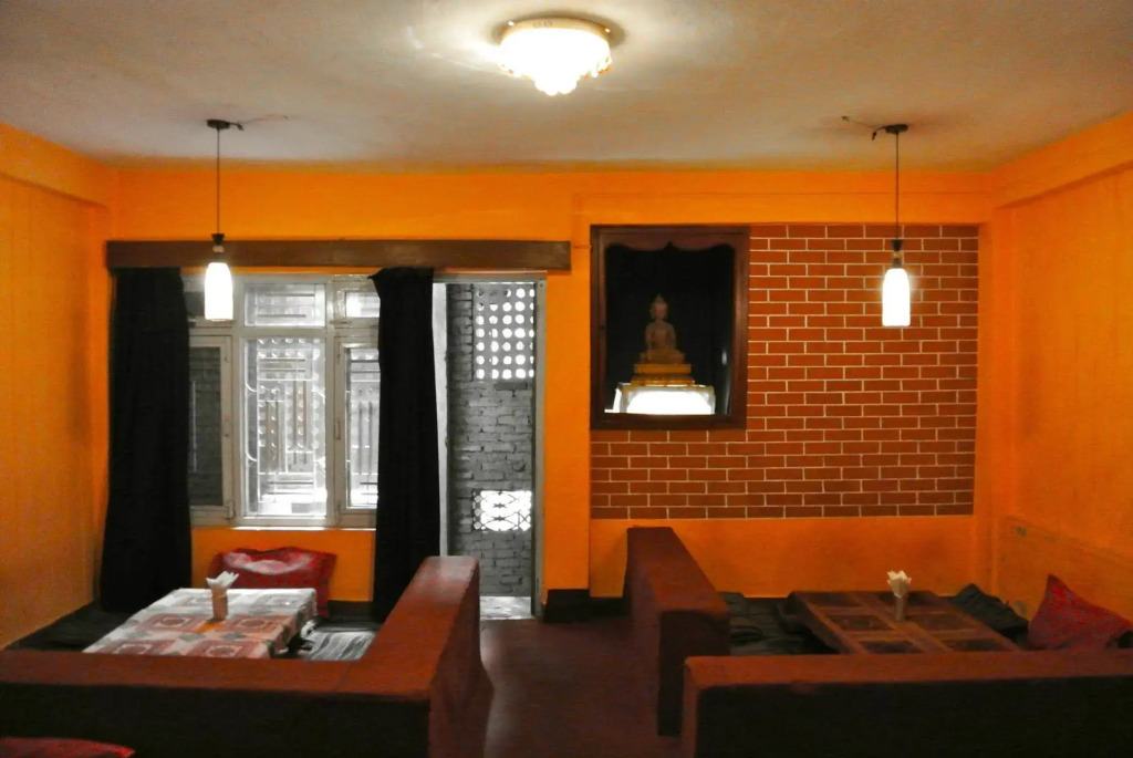 Shree Lal Inn