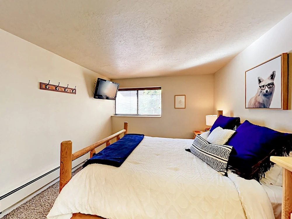 3710 Navajo Trail Townhouse Unit #74 4 Bedrooms 4 Bathrooms Townhouse