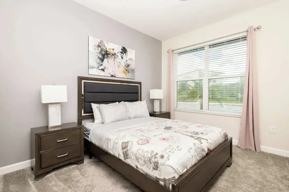 Storeybook Escape Sleeps 11!
