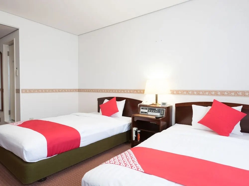 Oyo Hotel Toyama Joshi Koen