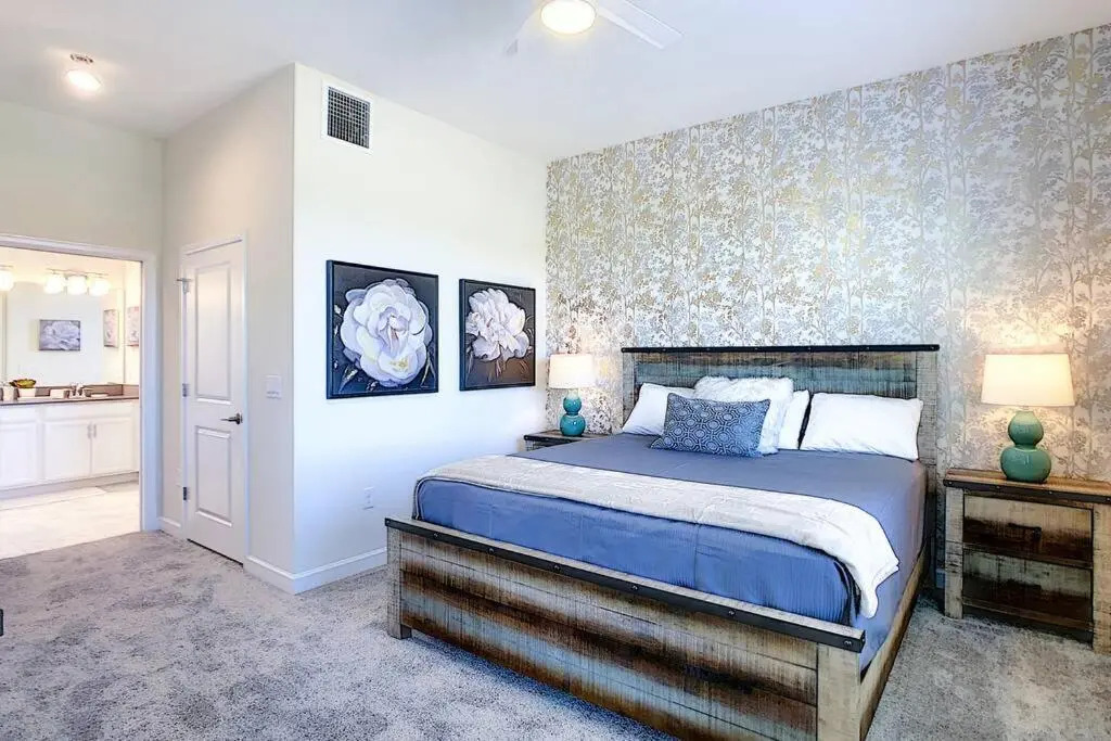 Luxury 2BR Thematic Condo in ChampionsGate