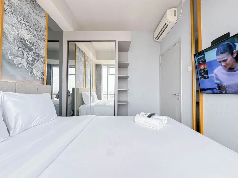 Comfortable Stay And Strategic 1Br At Grand Sungkono Lagoon Apartment