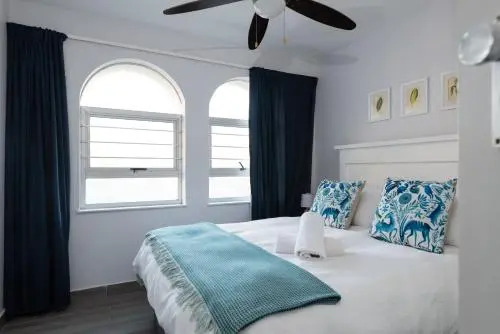 La Mustique 13