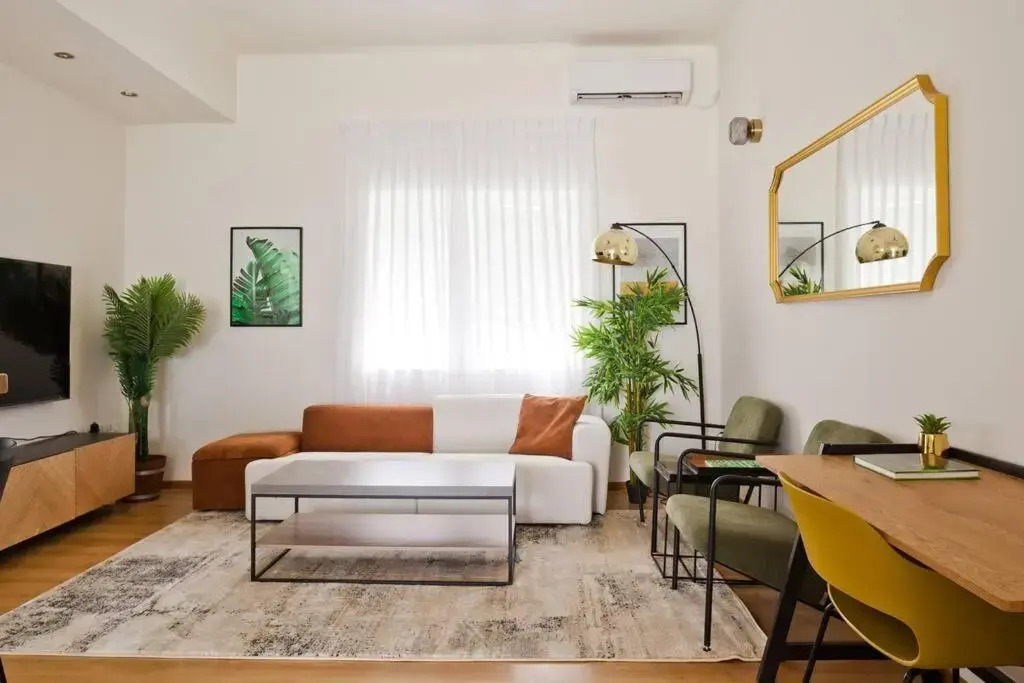 ^Superior 1 BR in the heart of the old north^