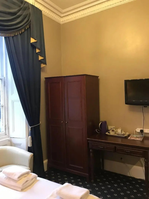 Alexander Guest House