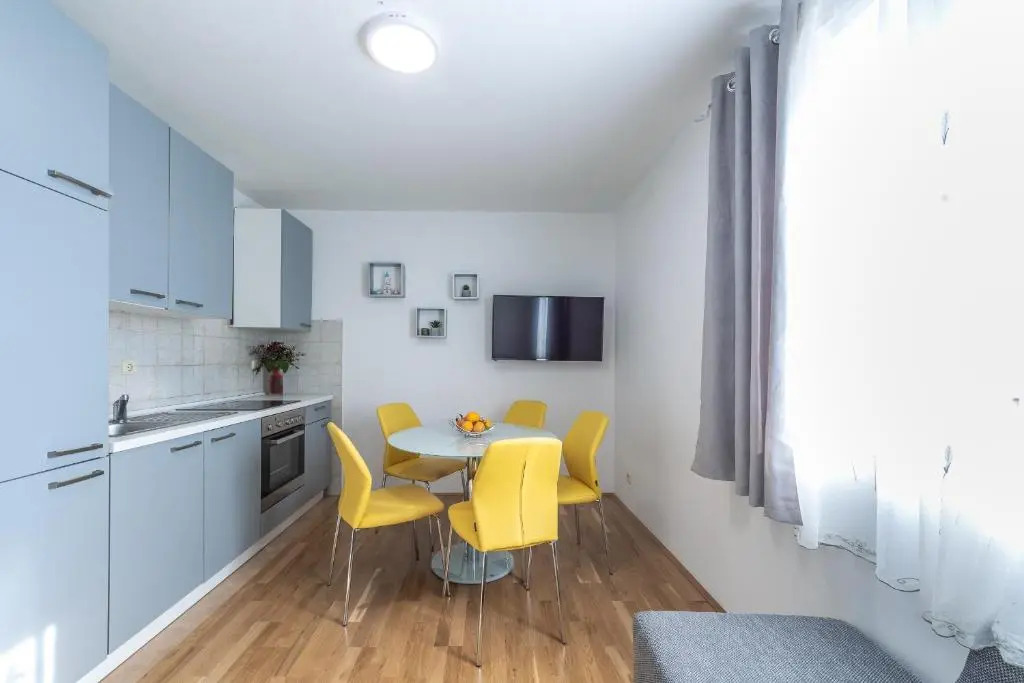 South Wind Apartments
