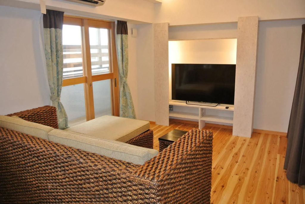 Backpackers Hotel NOOSA JAPAN in Takatsuki Tonda