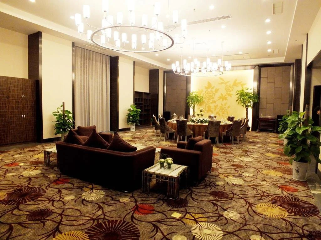 Qijia Shan Hotel