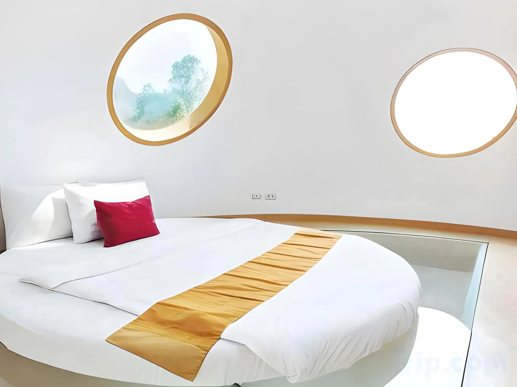 DNA Super Ozone Resort KhaoYai
