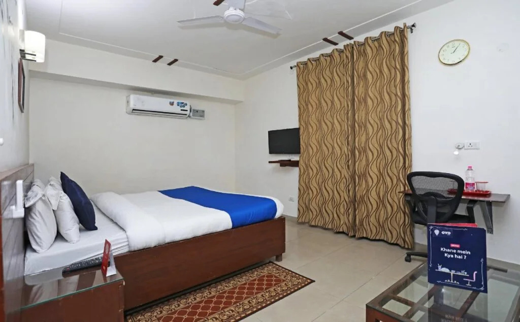 K V Complex by OYO Rooms