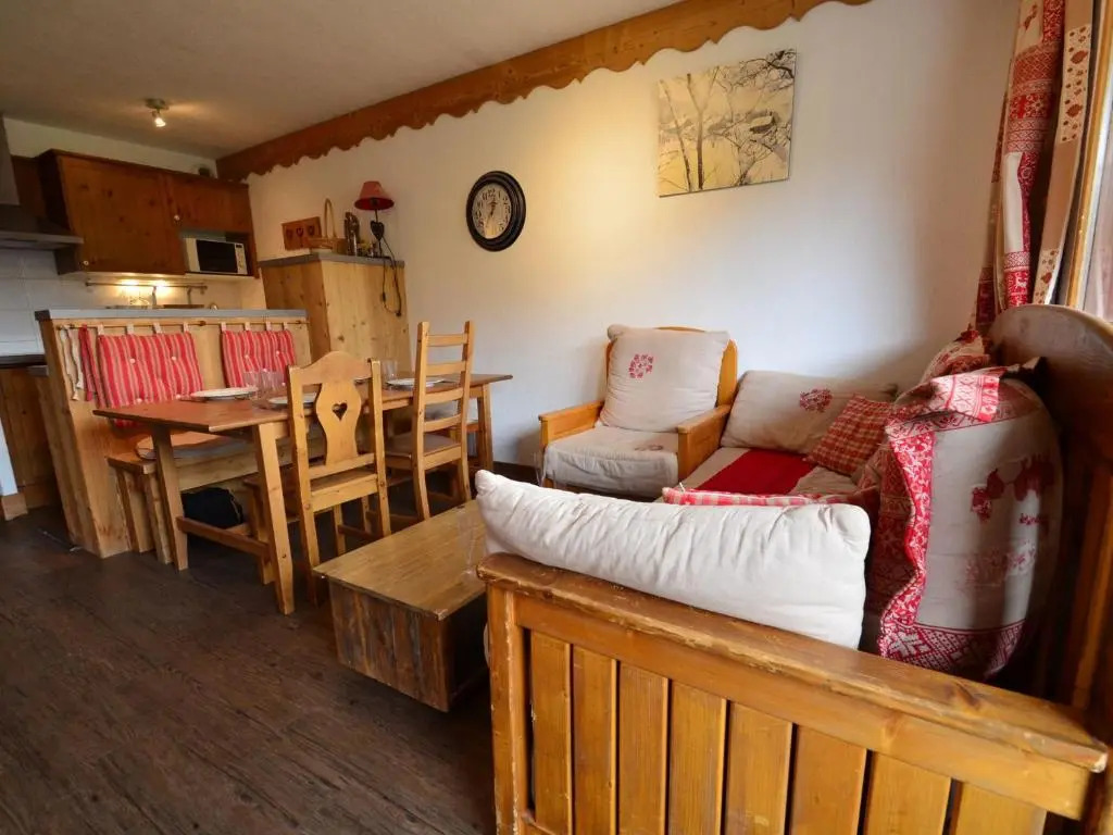Appartement Les Menuires, 2 pièces, 4 personnes - FR-1-452-15