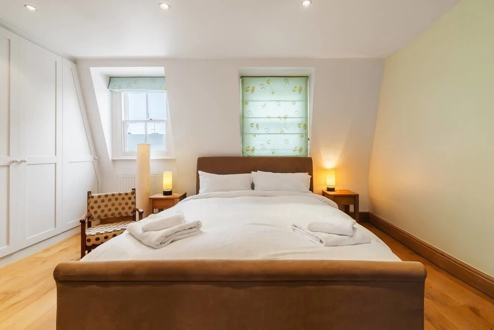 Fabulous Large and Quirky 4 Bedroom House