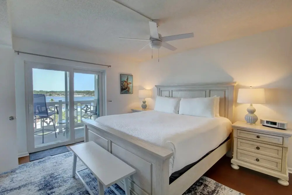 560 El Matador 2 Bedroom Condo