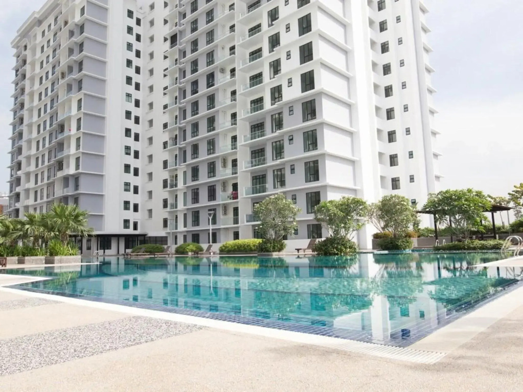 A2603 THE PLATINO NETFLIX PARADIGM MALL By STAY