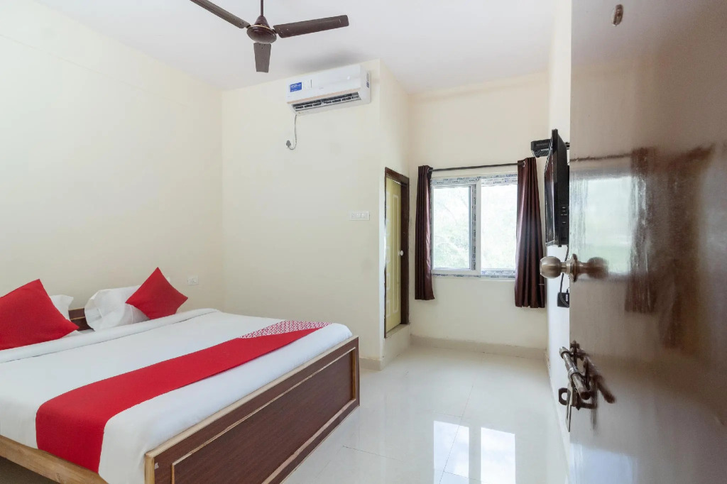 Hotel O Shannu Residency