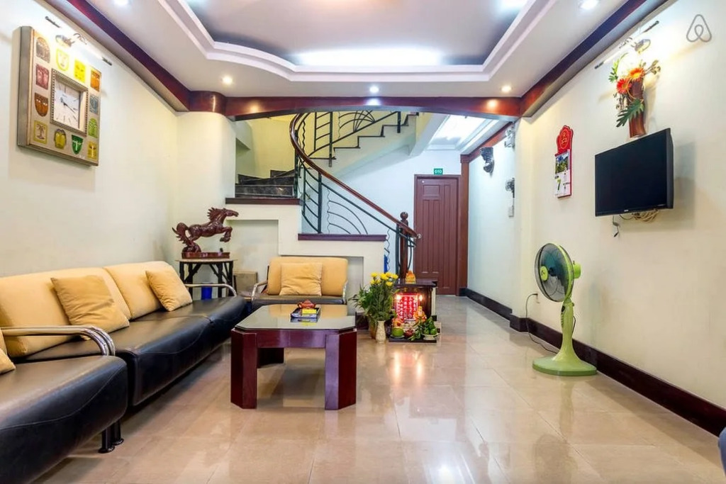 Springhome 3 Serviced Apartment