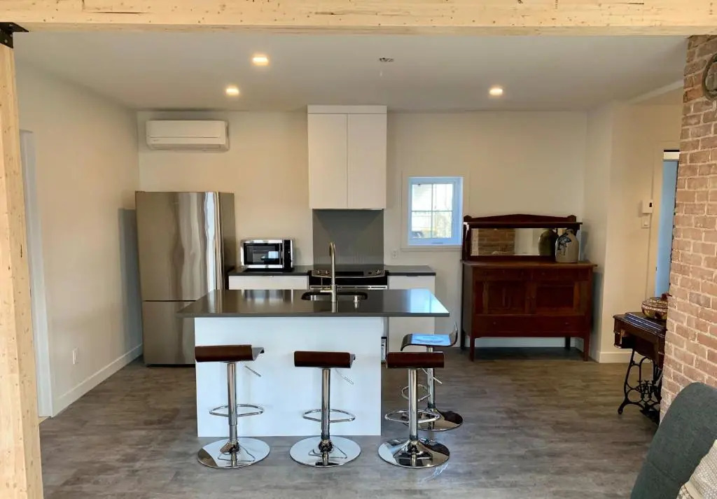 Magnifique appartement Vieux-Lévis rdc ou 2e