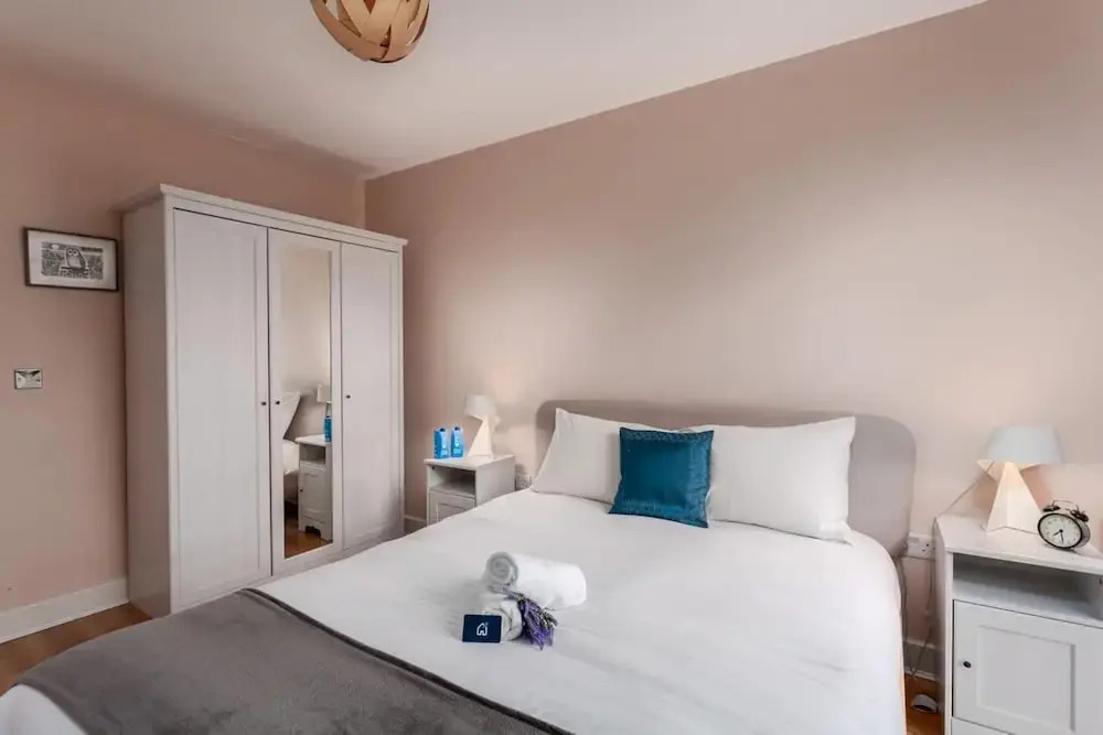 Bright and Stylish Kennington Gem