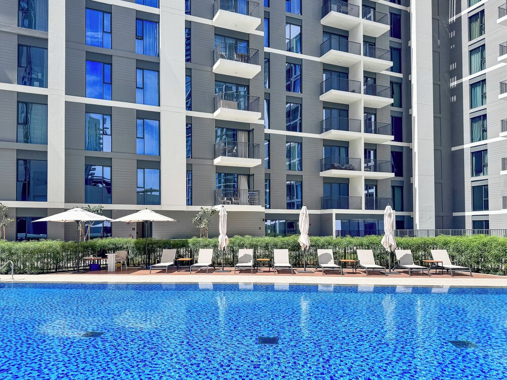 PVH - Refined 2BR - Island Park 2