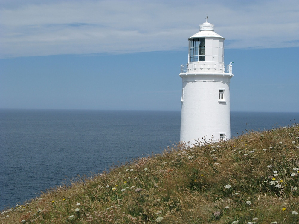 Porthcothan House