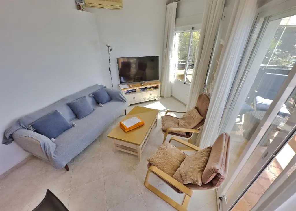 Apartment 317 Skol