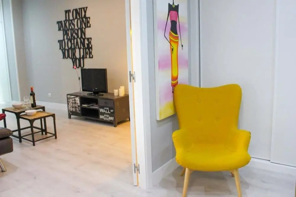 PUERTA DEL SOL Carretas APARTAMENTS & Rooms