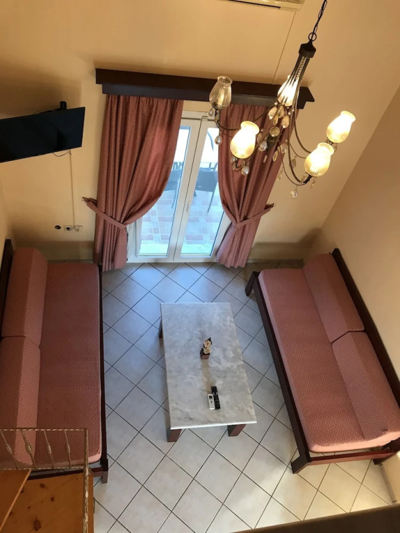 LEremo Luxury Apartments