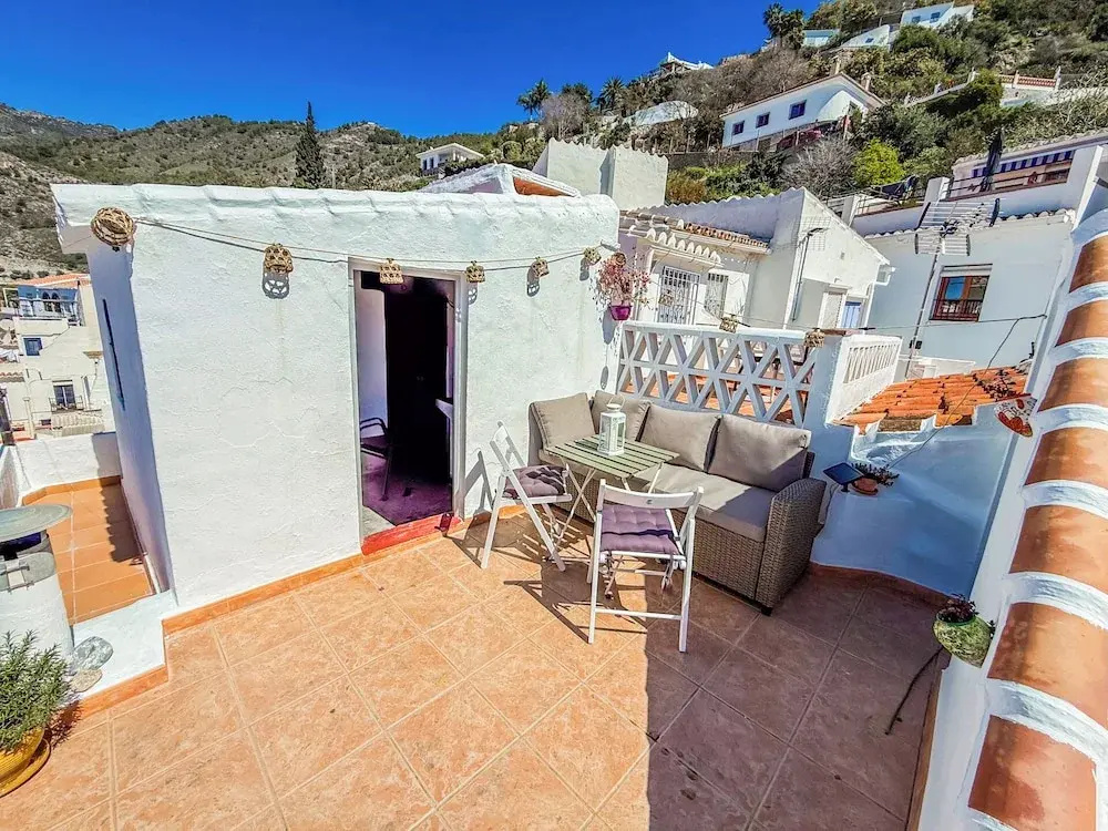 Two bed House With Roof Terrace in the Beautiful Village of Frigiliana
