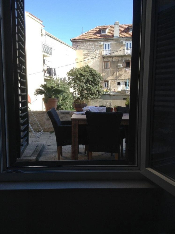 Kulusic (Private Accommodation)