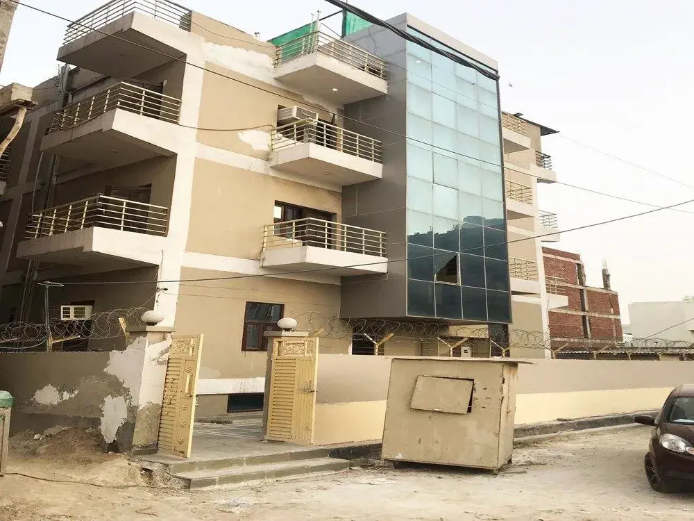 OYO 44000 The Nest - Knowledge Park