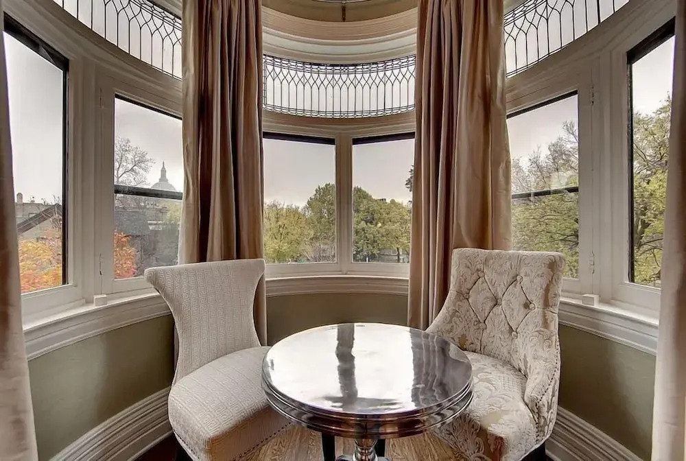 The New Victorian Mansion Bed & Breakfast